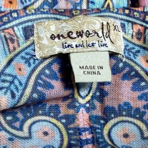 One World Women XL Studded Sharkbite Geometric Top Blue Multicolor 3/4 Sleeves - Picture 8 of 11